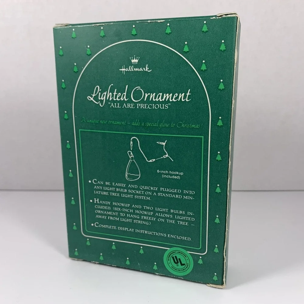 Hallmark 1984 Vintage  Light Up Ornament- 